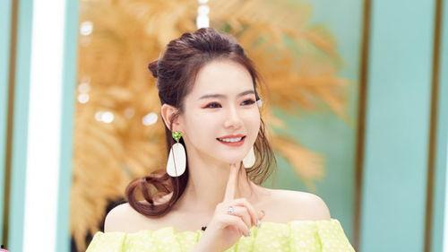 戚薇被爆料拍视频,幕后真相揭秘！